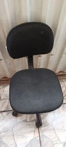 Vende cadeira de estudo/ escritório