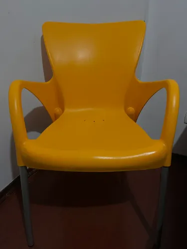 Cadeira Amarela Escritório