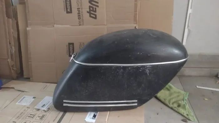 Par de Baús Laterais para Harley-Davidson - Usados