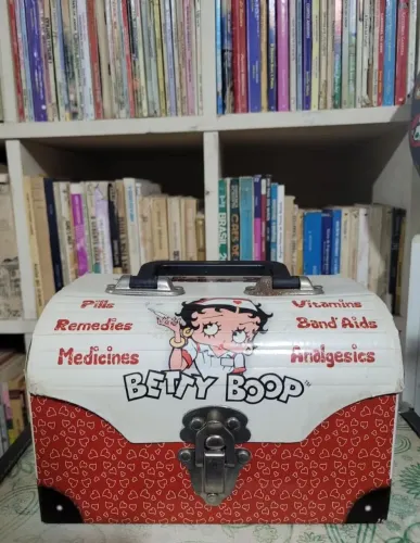 Vendo Maleta Antiga Betty Boop