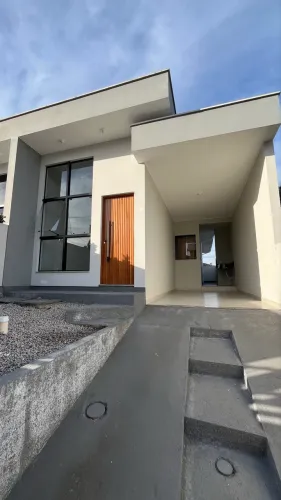 Casa 2 dormitórios 