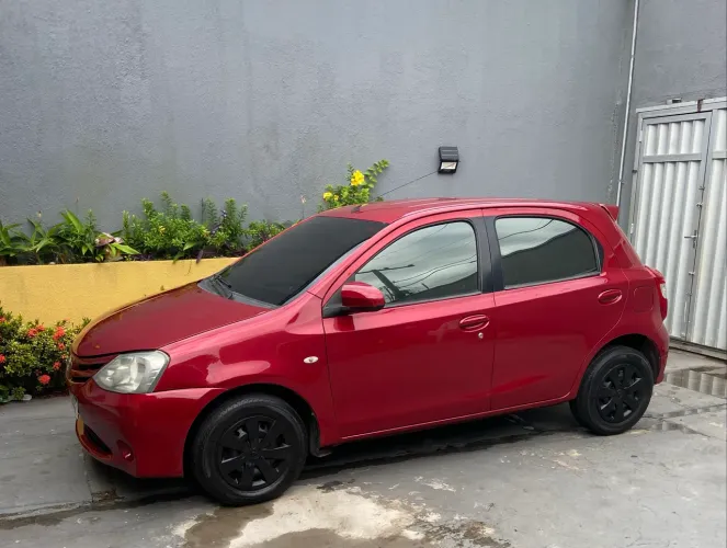 Toyota Etios XS 1.5 Flex 16V 5P Mec. 2015