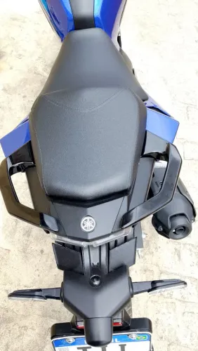 Vendo Yamaha 2025 top muito nova e pouco rodada