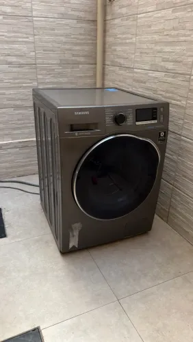 Máquina lava e seca