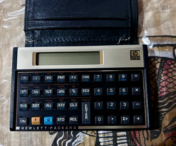 Calculadora Financeira HP 12C Gold Original + Capa - Impecável
