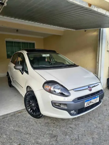 Fiat Punto Sporting 1.8 Flex 8v/16v 5P 2014