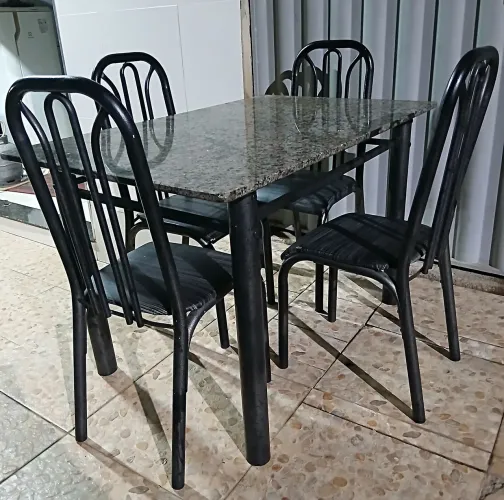 Mesa com 4 Cadeiras 1,20 - ENTREGO