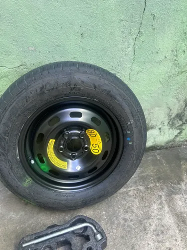 Estepe do novo Polo.virtus com pneu 175 70 14 novo mais kit macaco e triângulo