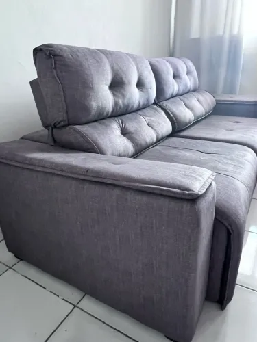 Sofá retrátil e reclinável