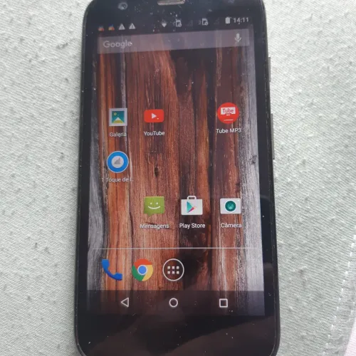 Celular com defeito 100,00
