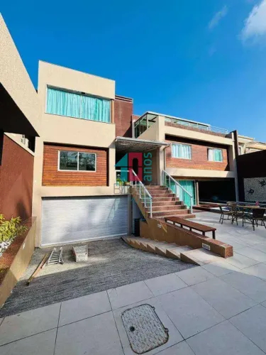 Barra da Tijuca | Casa de Condomínio 6 quartos, sendo 6 suites