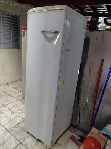 Frezzer Vertical Electrolux