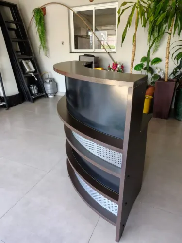 Vendo balcão em curva por R$ 500,00 para retirar. <br>Jardim Moryama Indaiatuba.