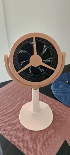 VENTILADOR DE MESA RECARREGÁVEL COM FILTRO