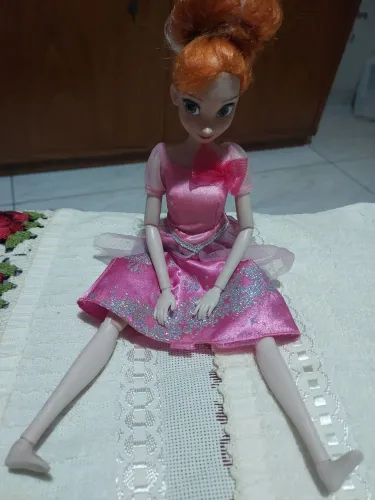Boneca Anna articulada da frozze. Disney