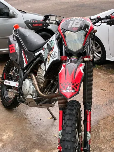 Vendo tornado pra trilha