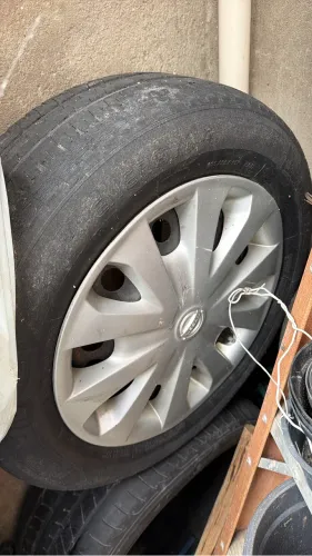 Rodas e pneus 185/65 aro 15