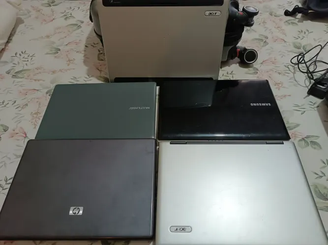 Lote 5 Notebooks para reposição de peças