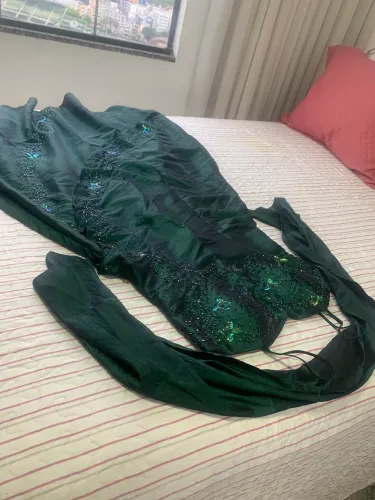 Vendo vestido de festa
