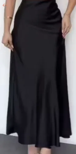 Saia de cetim midi