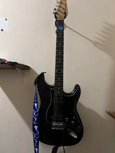 Guitarra Giannini G102