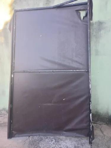 Vendo 3 toldo de armação de ferro