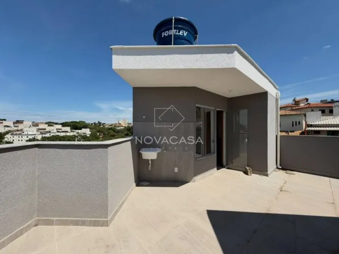 Cobertura com 2 dormitórios à venda, 65 m² por R$ 430.000,00 - Xangri-Lá - Contagem/MG