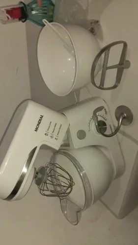 Batedeira zerada,nunca usada,na caixa.