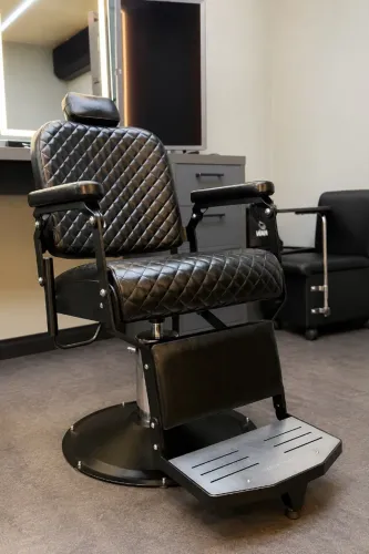 Cadeira de Barbeiro Profissional Reclinável - Estado de Nova