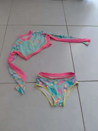 Biquíni Pucket tamanho 14 anos bem novinho