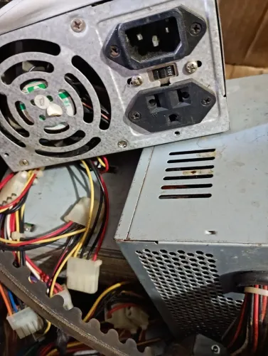 Fonte de computador 