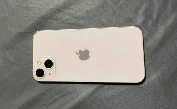 iPhone 13 rose 