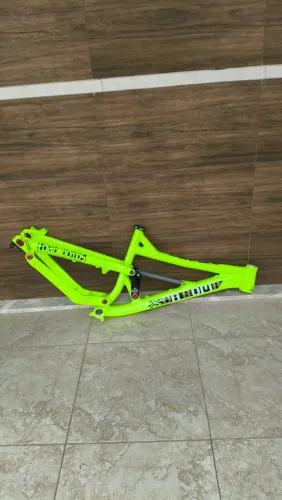Quadro DaBomb Foab Bomb DH 27.5" Novo