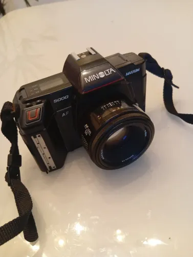 Minolta 5000 com lente