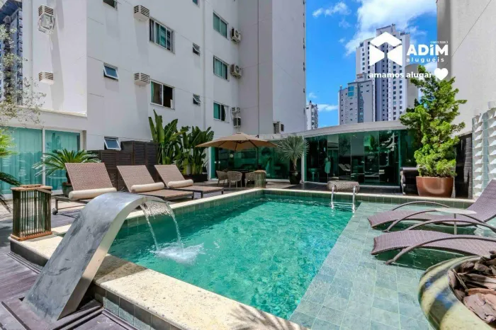 Apartamento mobiliado com terraço e piscina aquecida, com 376,17 m² no Centro de Balneário