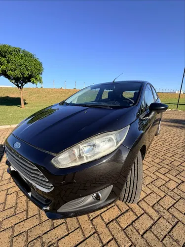 Ford Fiesta 1.5 16V Flex Mec. 5P 2015