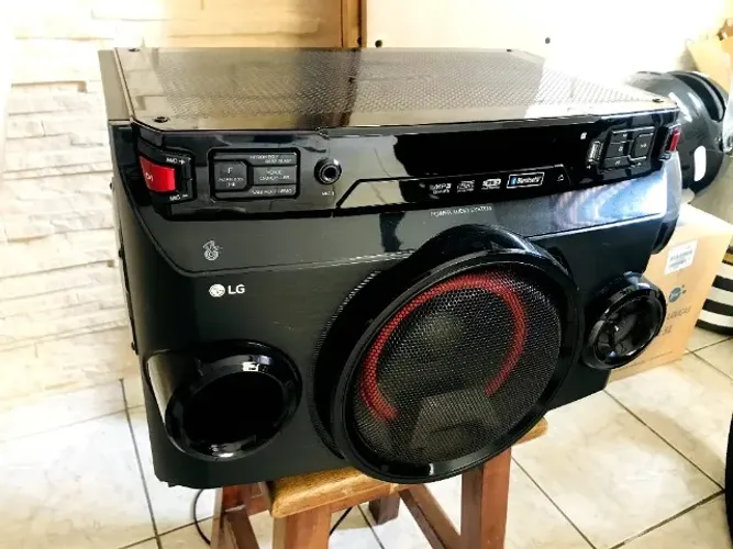 Som LG XBOOM