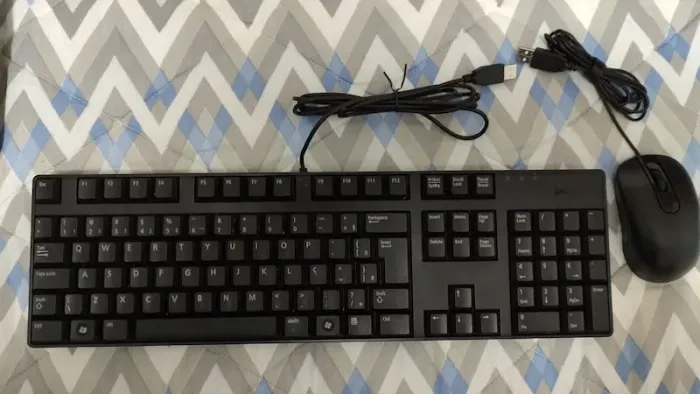 Teclado e mouse Dell usb com fio
