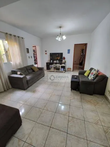 Casa 2 dorms, 3 banheiros, salão de festas e garagem coberta à venda, 150 m² por R$ 900.00