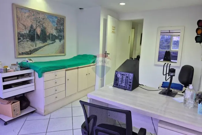 Sala comercial à venda, 1 banheiro, 50m², por R$380.000,00, Largo do Machado, Rio de Janei