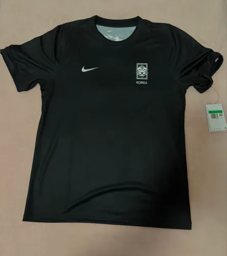Camisa Korea x Peaceminusone