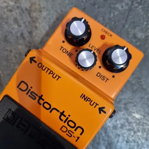 Pedal Boss DS1 Distortion (Musicalvo)