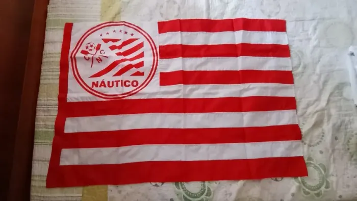 Bandeira do Náutico - Oficial