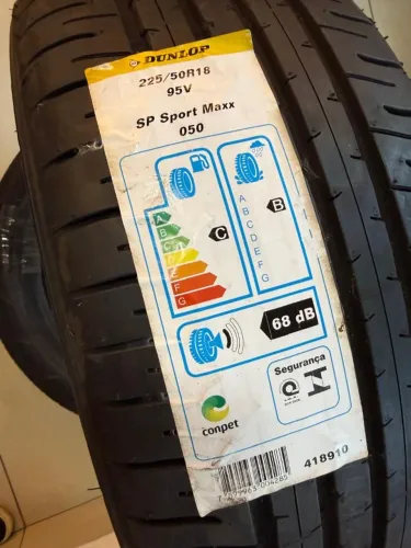 Pneus Dunlop 225 50 R18 95V SP Sport Maxx (Novo)