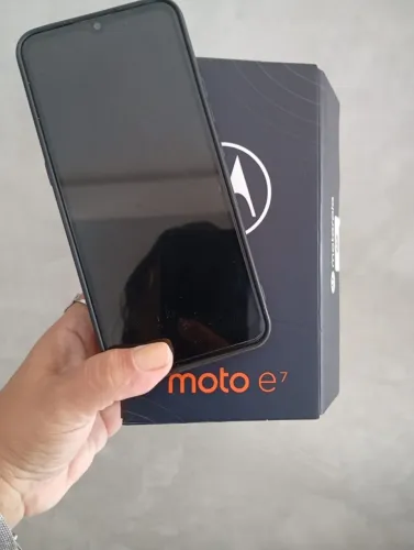 Celular MOTO E7