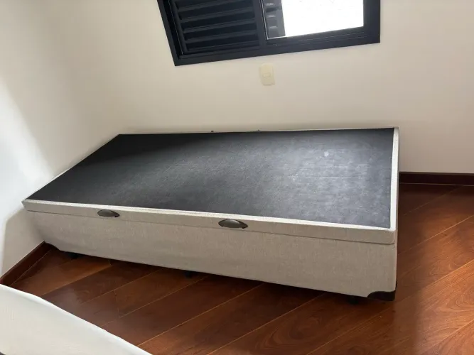 Cama Solteiro Baú Emma . Menos de dois anos de uso