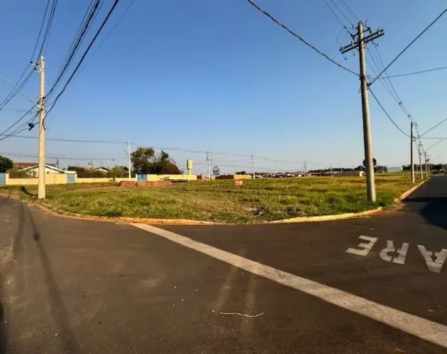 Terreno de esquina bosque dos ipês
