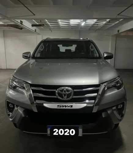 Toyota Hilux SW4 SRX 4X4 2.8 TDI 16V Dies. Aut. 2020