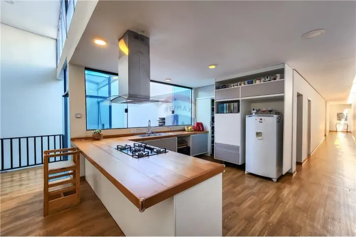 Casa com 5 dormitórios e 12 vagas, à venda, 510 m² por R$ 2.299.900,00 - Pompéia