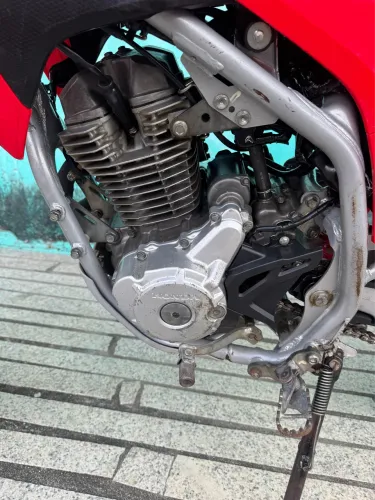 Crf250f 2025 Extra, toda original!